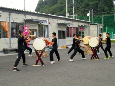 香港の若者たちが「和太鼓」演奏ボランティア